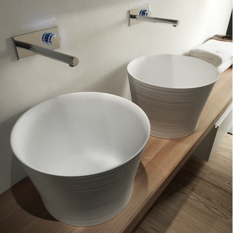 Handmade is a fallper scalling washbasin | Terracerámica