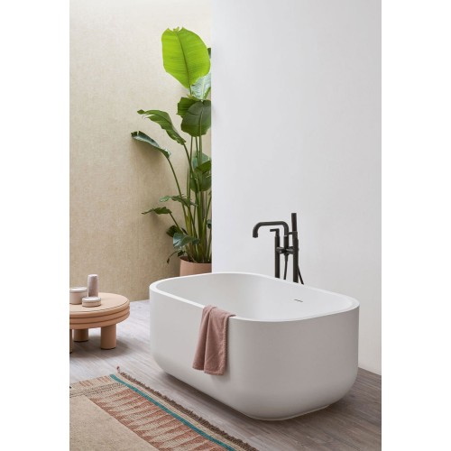 Dafne is a FreStanding tub in colors | Terracerámica