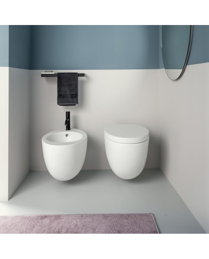 Le Gaire de Cielo es un inodoro suspendido de colores |Terracerámica