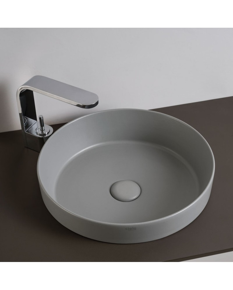 Enjoy es un lavabo semi encastrado de colores de Cielo | Terracerámica