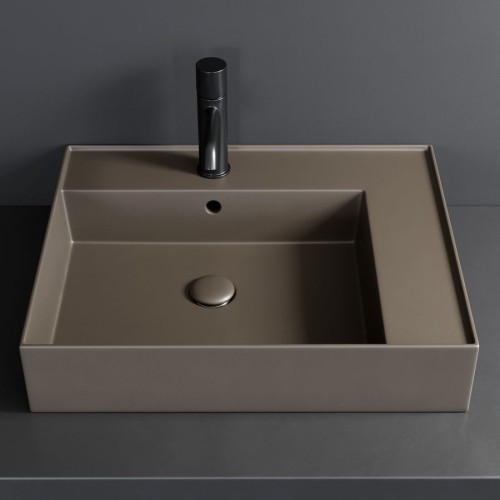 Enjoy is a rectangular sink in colors of Heaven | Terracerámica