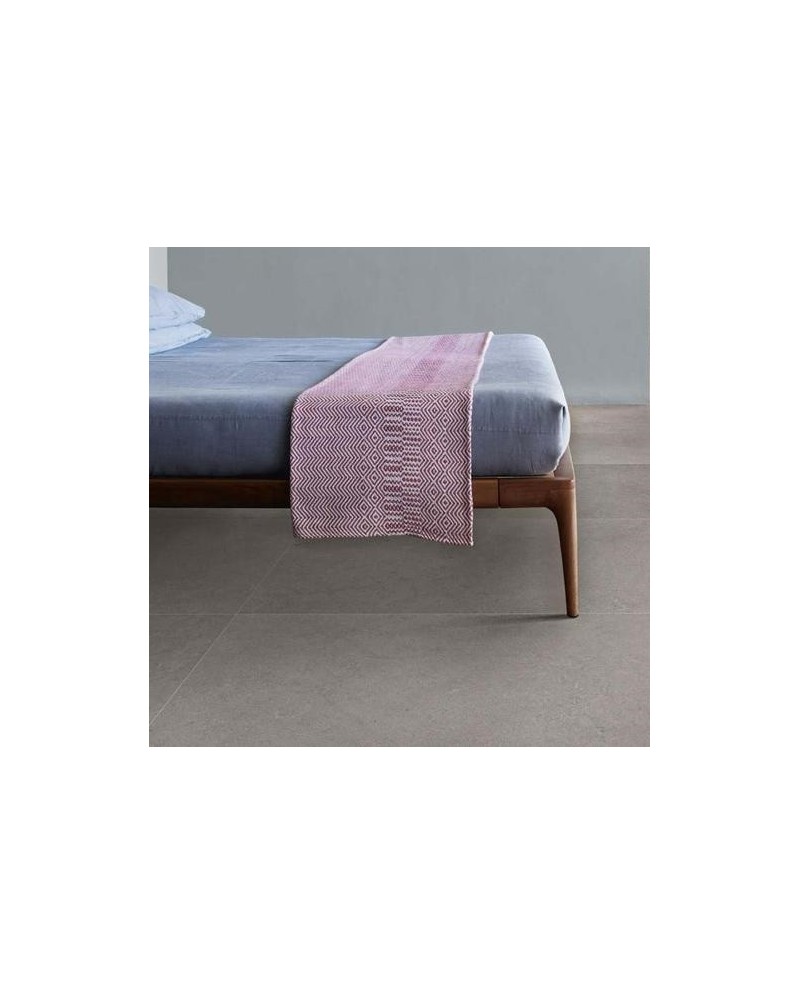 Realstone es un porcelánico imitáción piedra de Ragno | Terracerámica