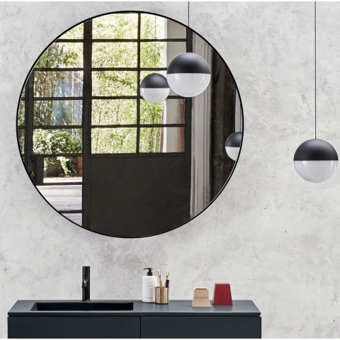 Round es un espejo redondo lacado de la marca Cielo | Terracerámica