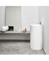Nic Ovvio es un lavabo freestanding en colores | Terracerámica