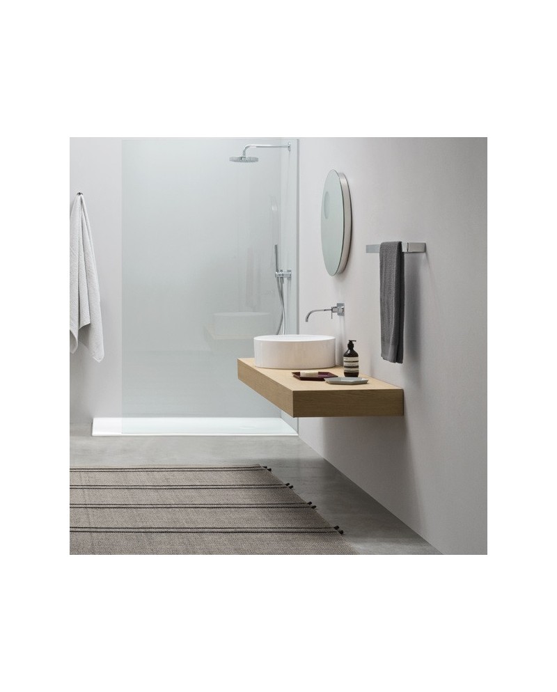 Nic Ovvio es un lavabo sobreencimera redondo | Terracerámica