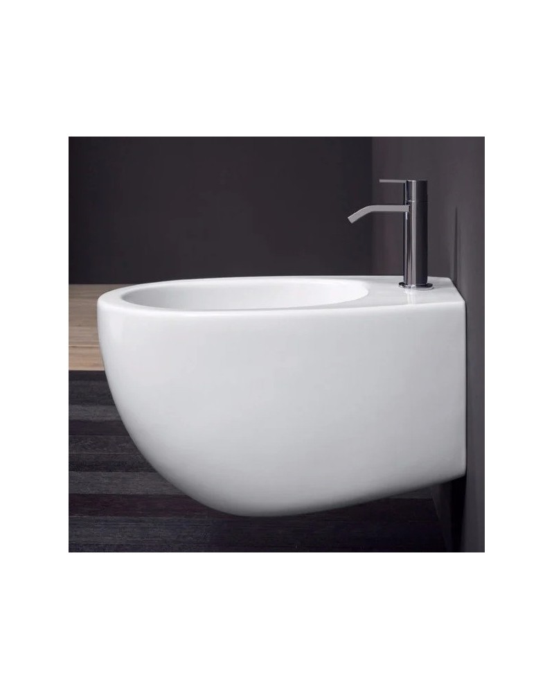 Milk es un bidé suspendido de la marca Nic en colores | Terracerámica