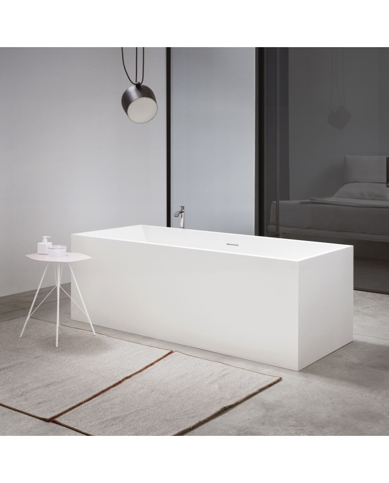 Bañera exenta de la marca NIC, modelo Pool | Terracerámica