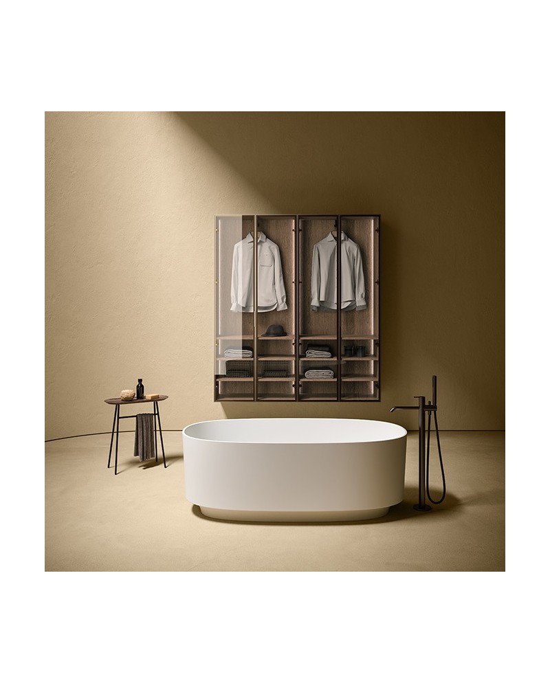 Arc es una bañera exenta de Inbani | Terracerámica