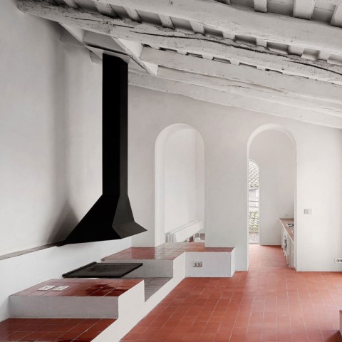 Catalana es una baldosa en terracota roja o arena | Terracerámica