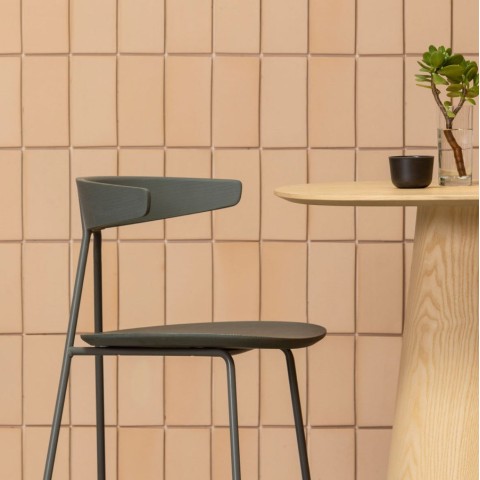 Catalana es una baldosa en terracota roja o arena | Terracerámica