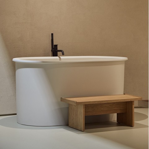 Edge es una bañera sfreestanding de Inbani | Terracerámica