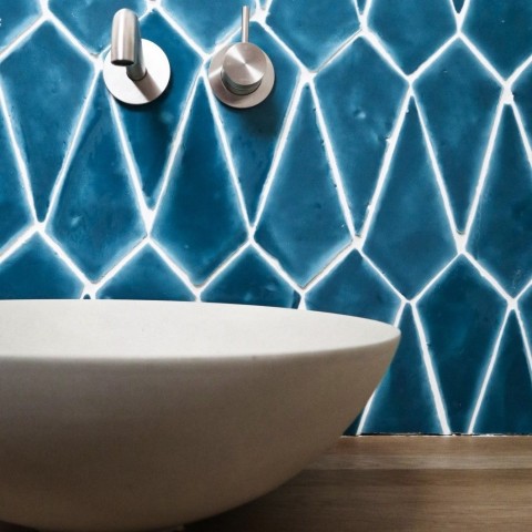 Kite es un azulejo terracota esmaltada handmade | Terracerámica