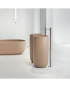 Homey es un lavabo freestanding de Falper de colores | Terracerñamica