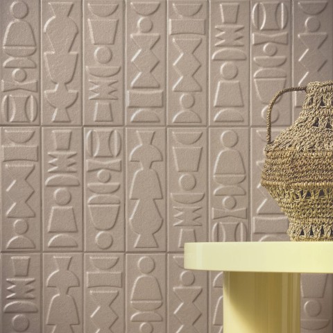 Nok Totem de 41zero 42 es un azulejo en pasta blanca  | Terracerámica